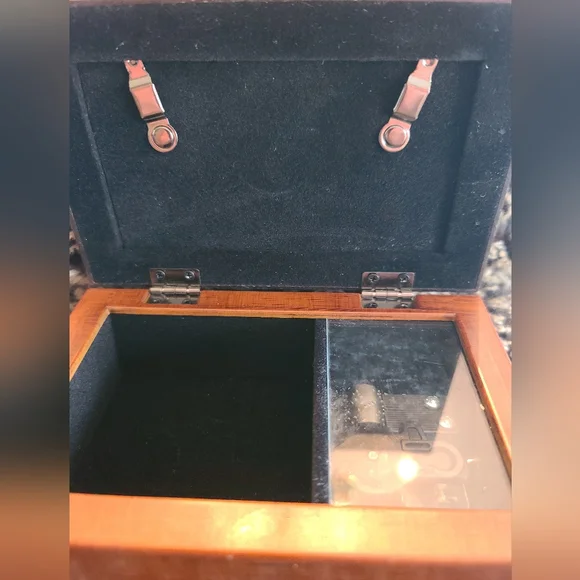 Music Box - Picture 2 of 5